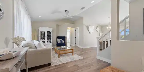 Image 4 Image 4