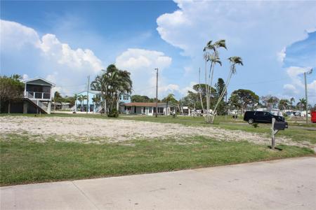 10315 CORTEZ ROAD W