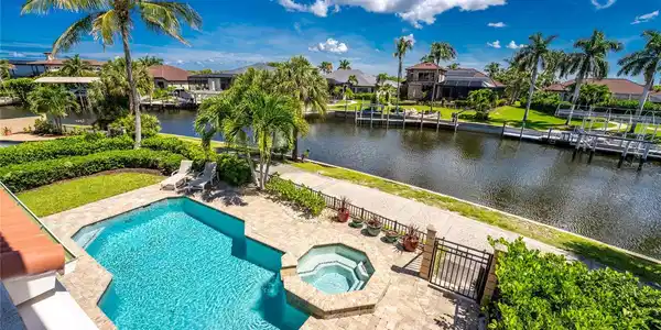 3341 SUNSET KEY CIRCLE