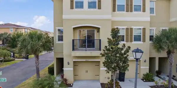 5513 ANGEL FISH COURT