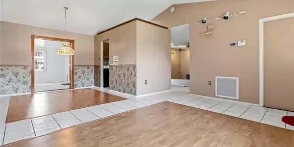 Image 4 Image 4