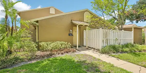 7602 CORTEZ COURT