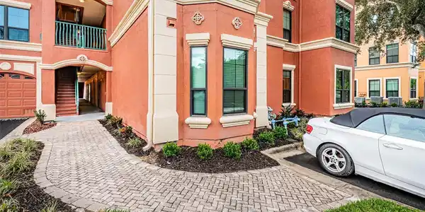 2757 VIA CIPRIANI