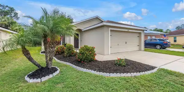 3162 27TH COURT E