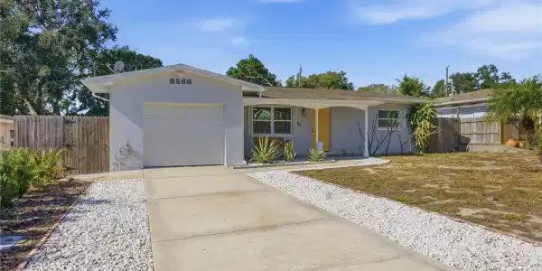 8288 137TH LANE