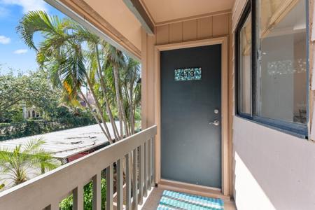 1708 GLENHOUSE DRIVE