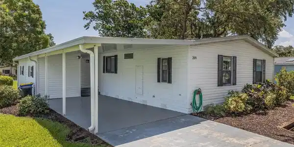 209 SCHOONER AVENUE
