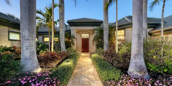 316 W ROYAL FLAMINGO DRIVE