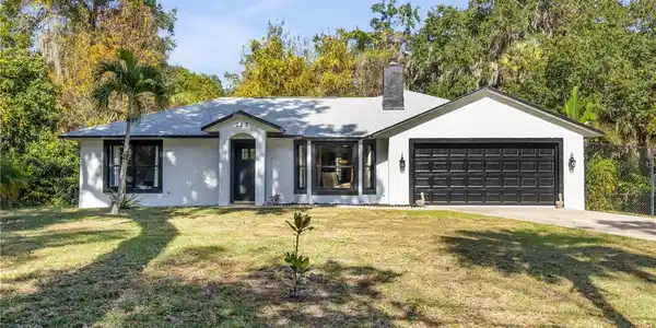 223 W ARIEL ROAD