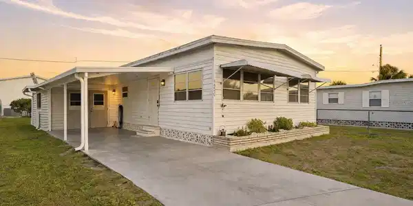 4850 BRAE BURN AVENUE