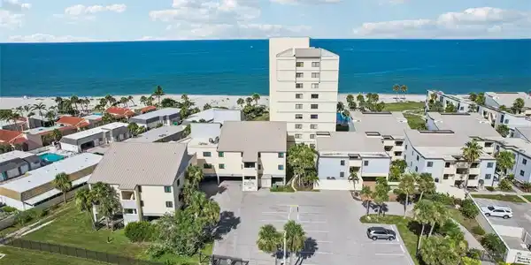 700 GOLDEN BEACH BOULEVARD