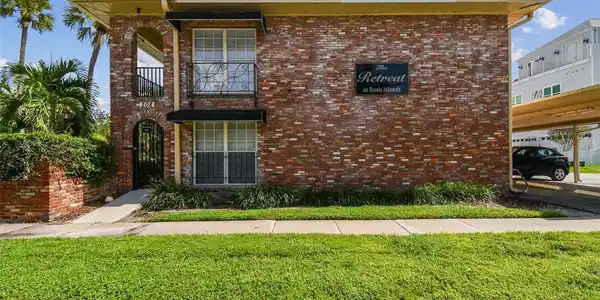 208 DANUBE AVENUE