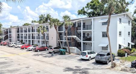 5855 PALM LANE