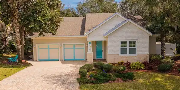 200 BIG MAGNOLIA CT