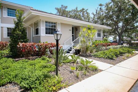 633 ESTUARY DRIVE