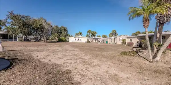 2100 KINGS HIGHWAY