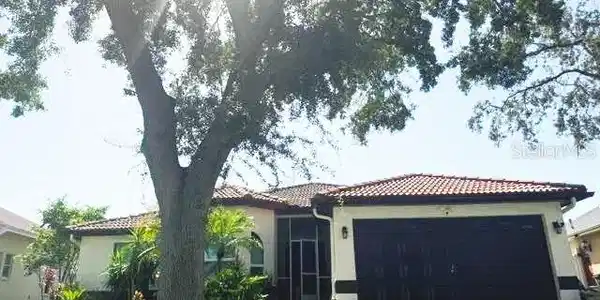 949 WESTWINDS BOULEVARD