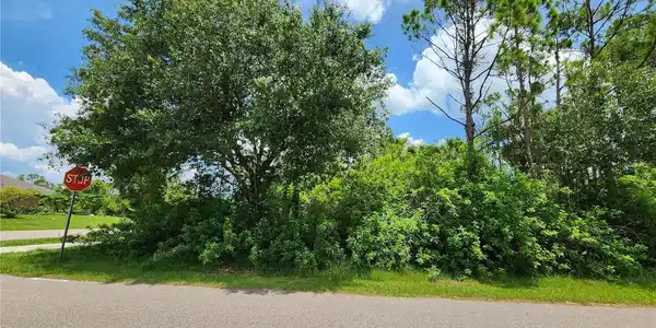 1082 ORLANDO BOULEVARD