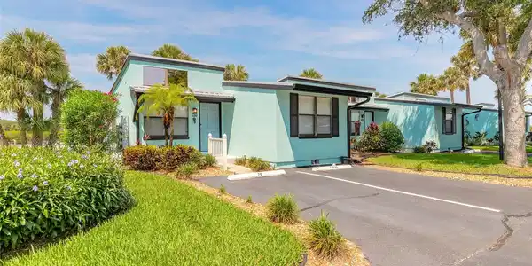 76 HEATHER POINT COURT