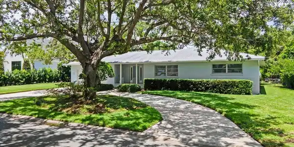 1541 FLOWER DRIVE