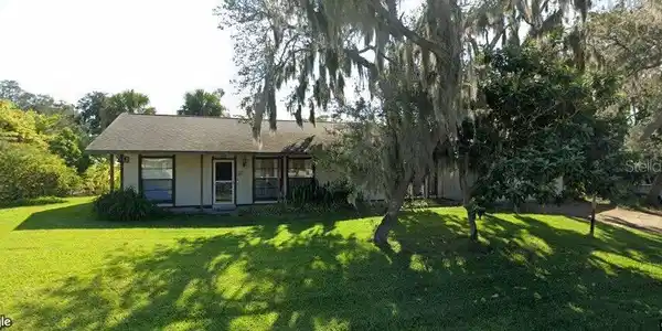 136 FLAMINGO ROAD
