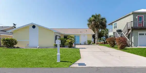 4242 CARLOS COURT