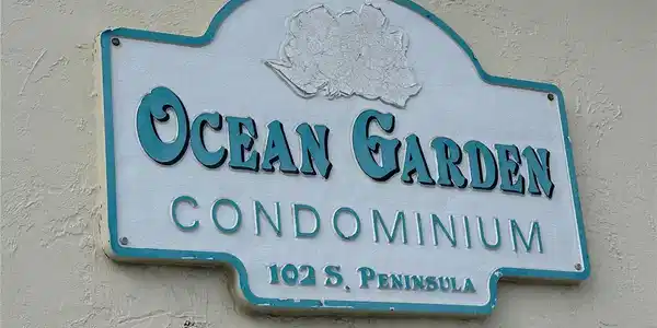 102 S PENINSULA DRIVE