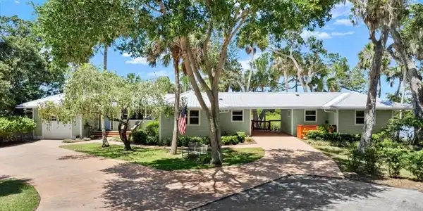 101 AZALEA CIRCLE