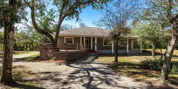 5301 SABAL PALM LANE