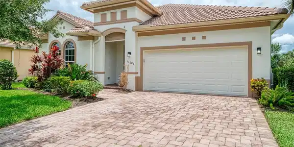 13282 SCRUB JAY COURT