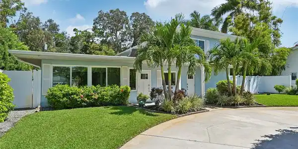 608 ARMADA ROAD S