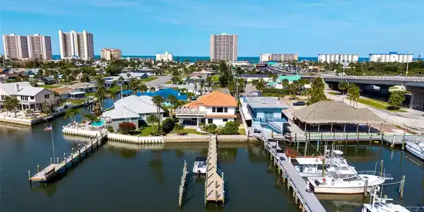 122 CORAL WAY