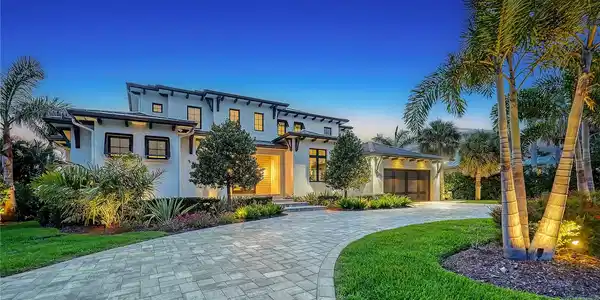 612 MOURNING DOVE DRIVE