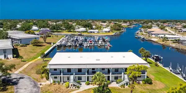 150 ENGLEWOOD ISLES PARKWAY