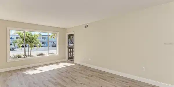 Image 4 Image 4