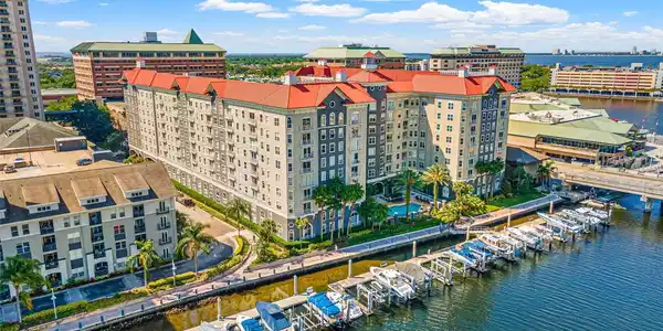 700 S HARBOUR ISLAND BOULEVARD