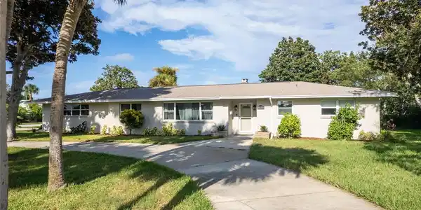 2689 JOHN ANDERSON DRIVE