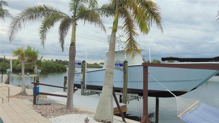 922 CASEY COVE DRIVE