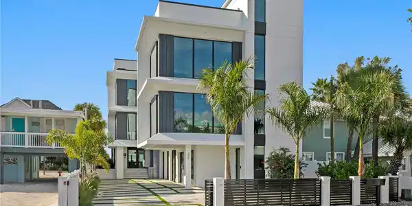 304 GULF BOULEVARD