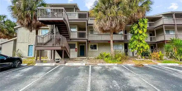 6336 NEWTOWN CIRCLE