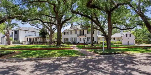 3424 JEAN CIRCLE