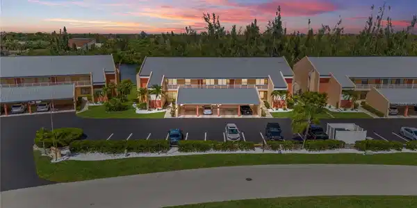 1348 ROCK DOVE COURT