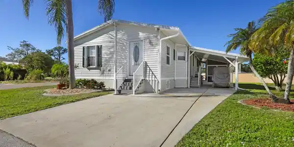 2100 KINGS HIGHWAY