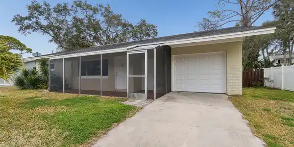 7232 DIANNE DRIVE