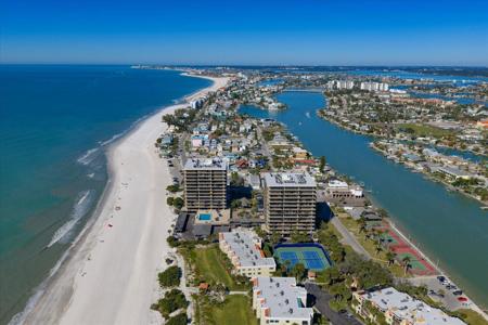 7600 BAYSHORE DRIVE