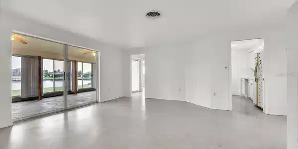 Image 4 Image 4