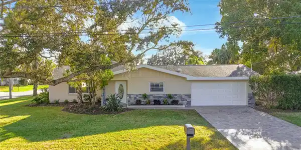 67 NICHOLAS DRIVE