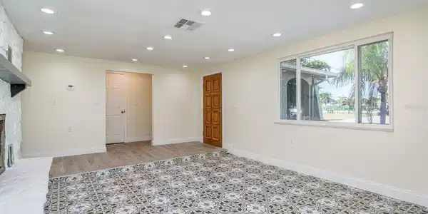 Image 4 Image 4