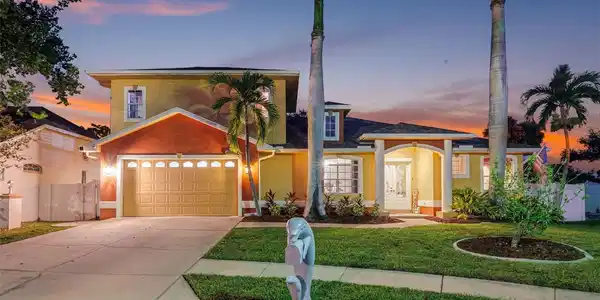 9221 SEA OAKS COURT