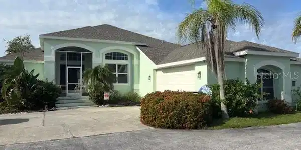 802 APOLLO BEACH BOULEVARD